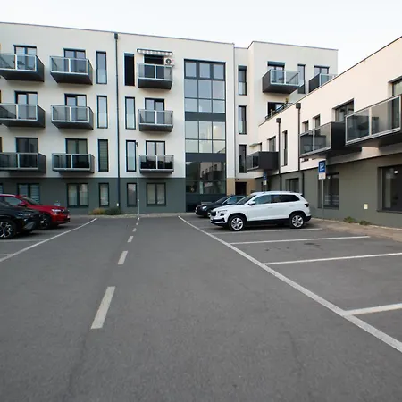 Hron - Ac & Parking Apartmán Banska Bystrica